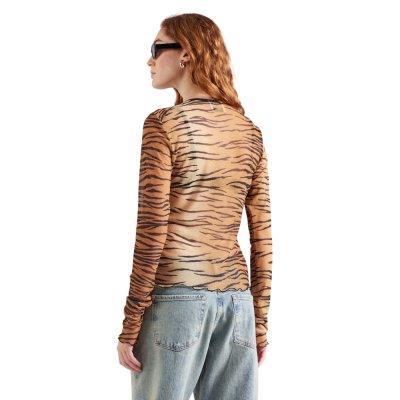 THE TIGER STRIPES UPPER BODY GARMENT
